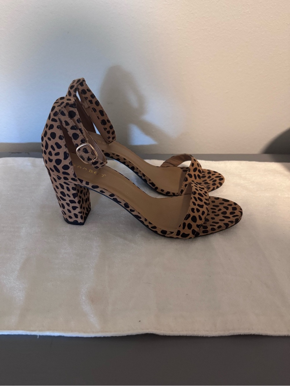 Leopard Print Block Heel Sandals - Tan/Black